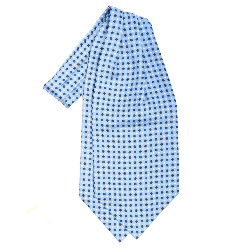 LIGHT BLUE SILK ASCOT TIE