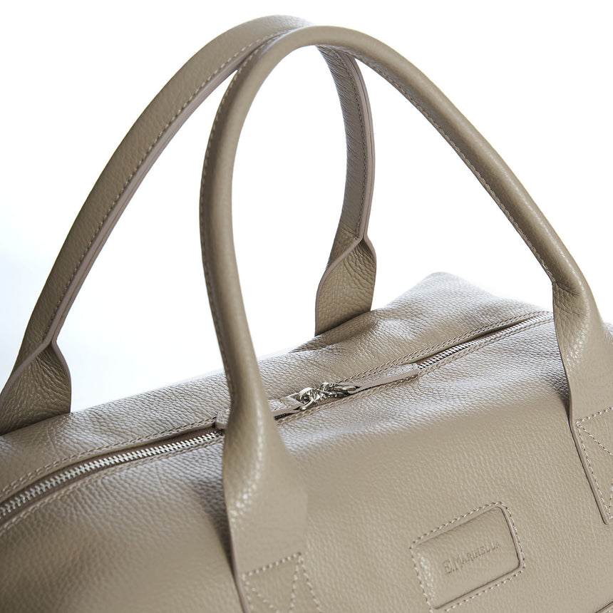 BEIGE TRAVEL BAG