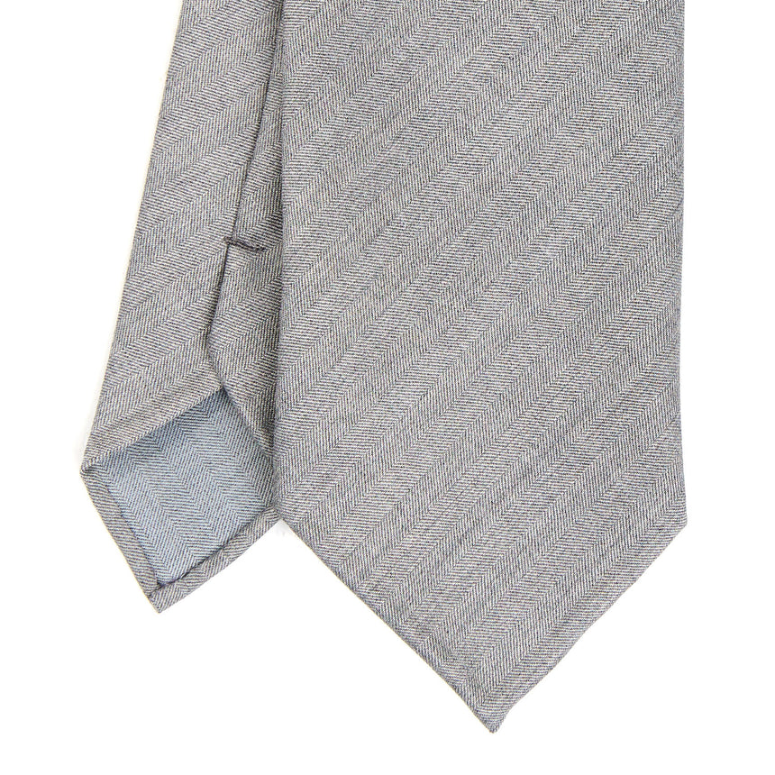 LIGHT GREY CLASSIC UNLINED WOOL TIE