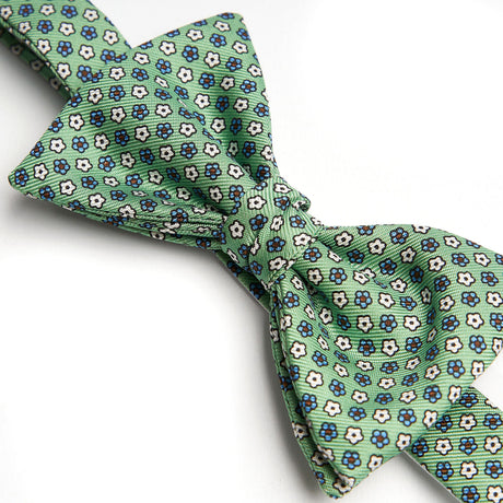 GREEN PRE-KNOTTED SILK BOWTIE