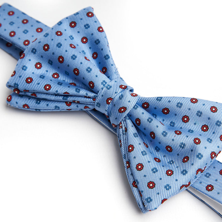 LIGHT BLUE PRE-KNOTTED SILK BOWTIE