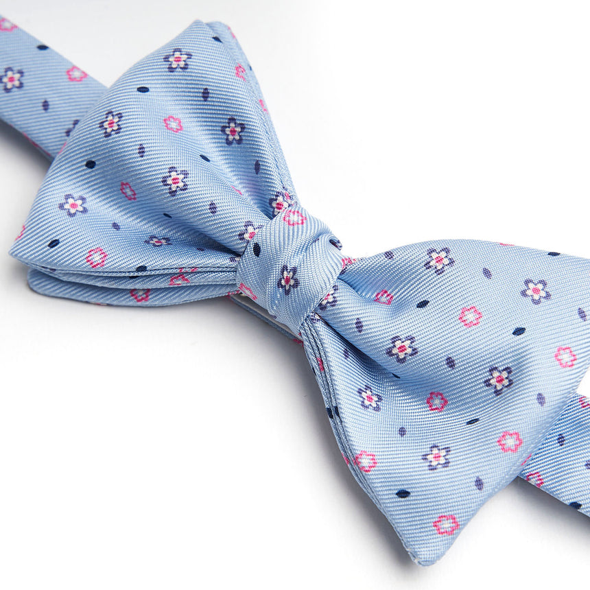 LIGHT BLUE PRE-KNOTTED SILK BOWTIE