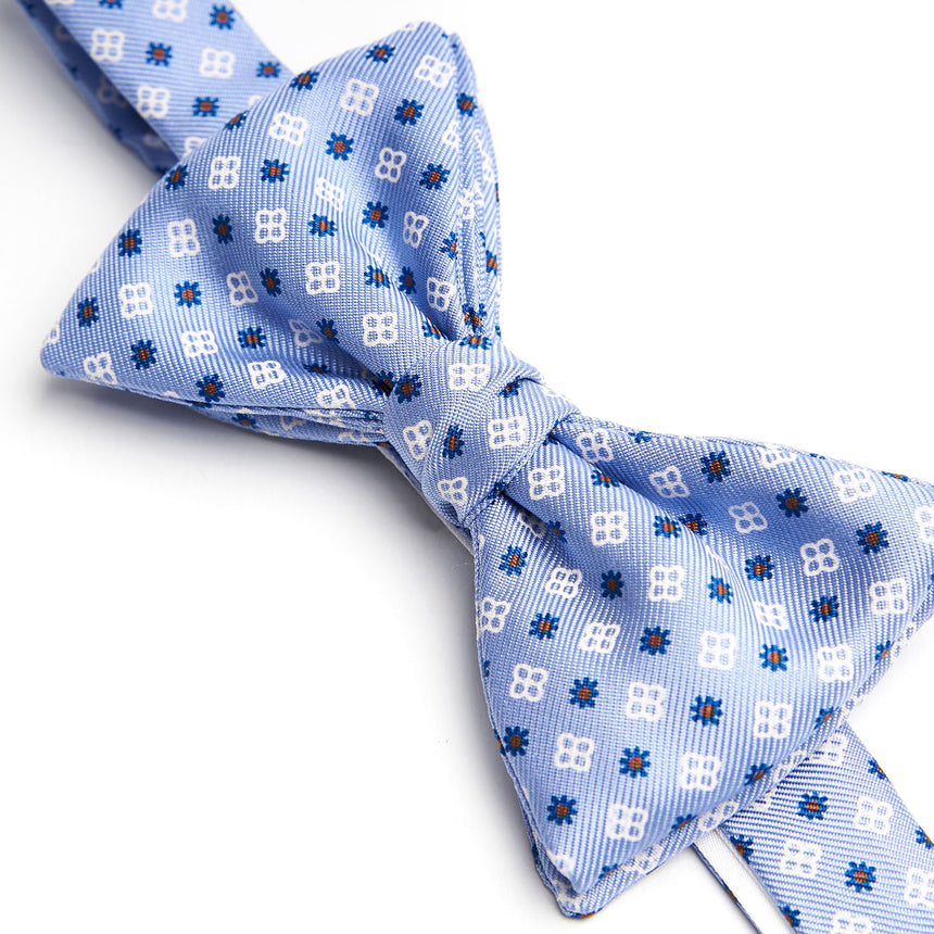 LIGHT BLUE PRE-KNOTTED SILK BOWTIE