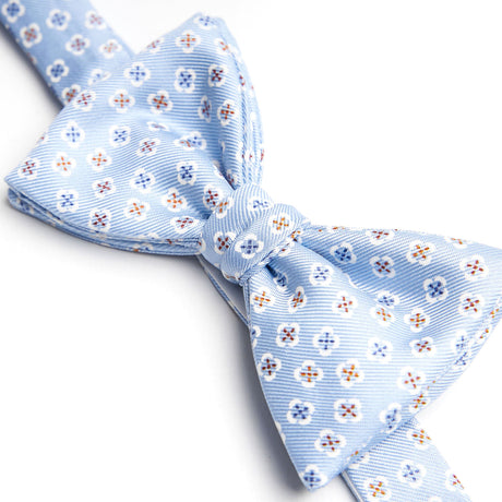 LIGHT BLUE PRE-KNOTTED BOWTIE