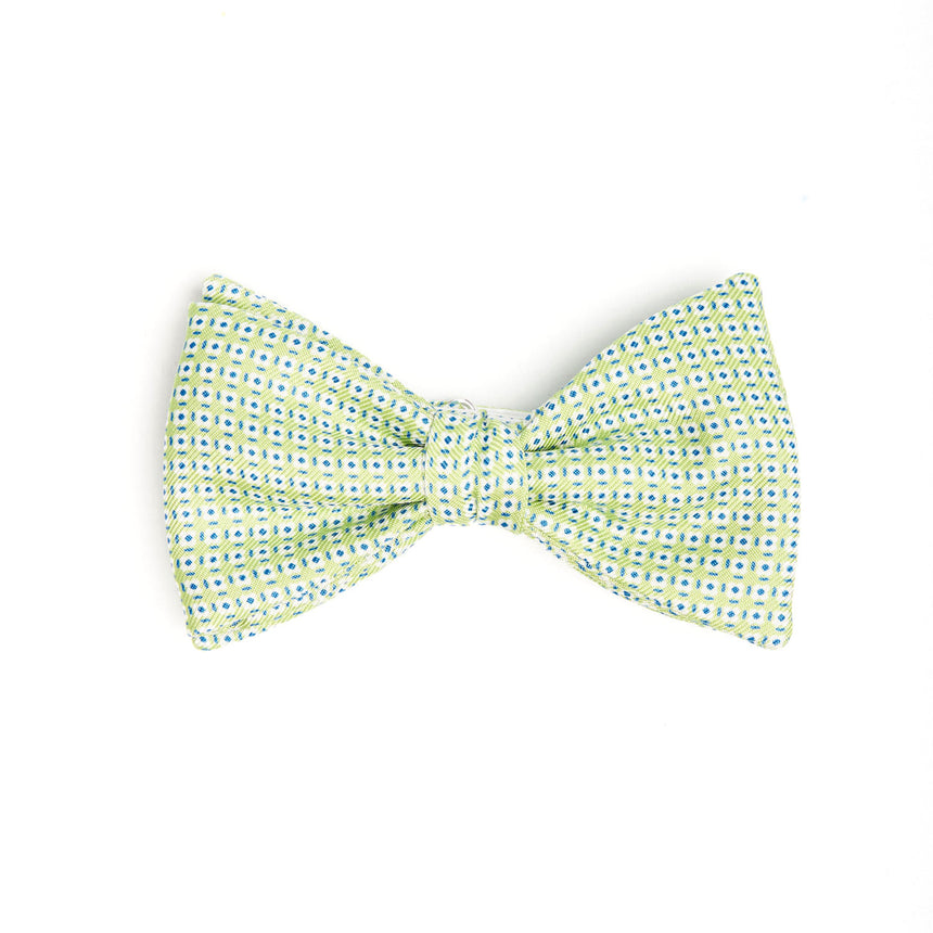 LIGHT GREEN PRE-KNOTTED SILK BOWTIE