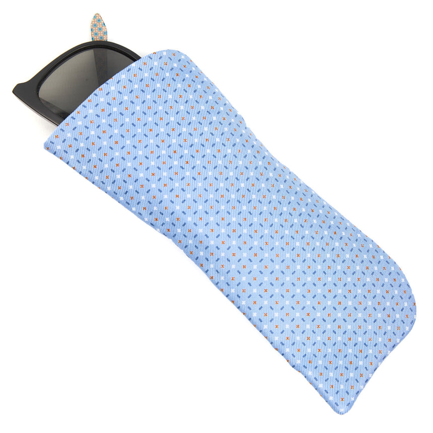 LIGHT BLUE GLASSES CASE