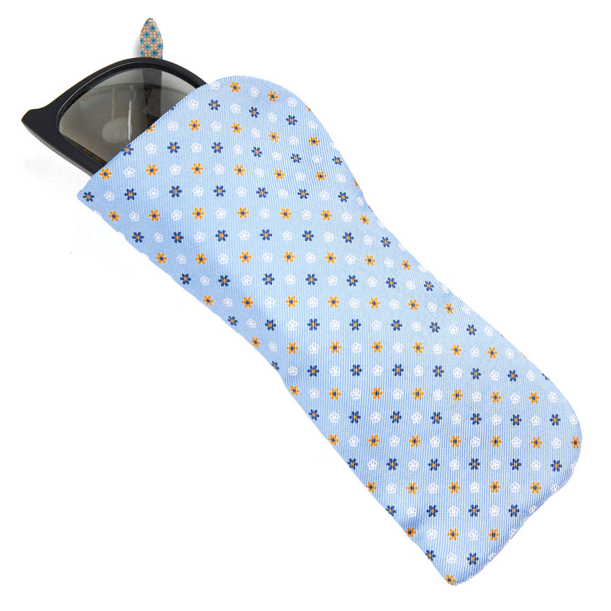 LIGHT BLUE GLASSES CASE