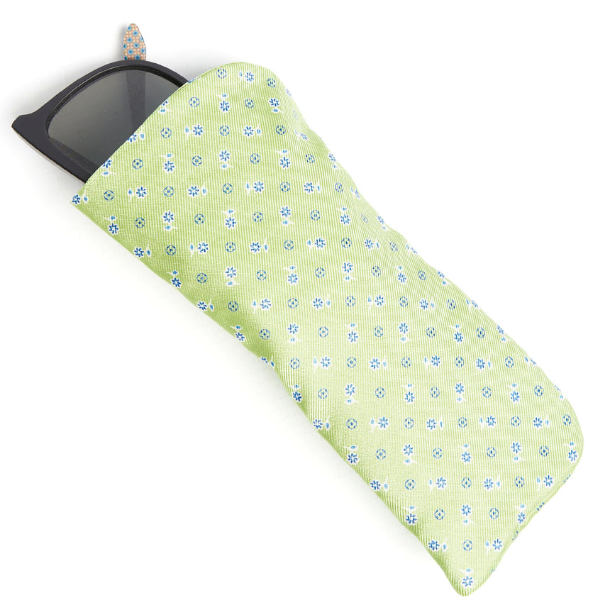 LIGHT GREEN GLASSES CASE