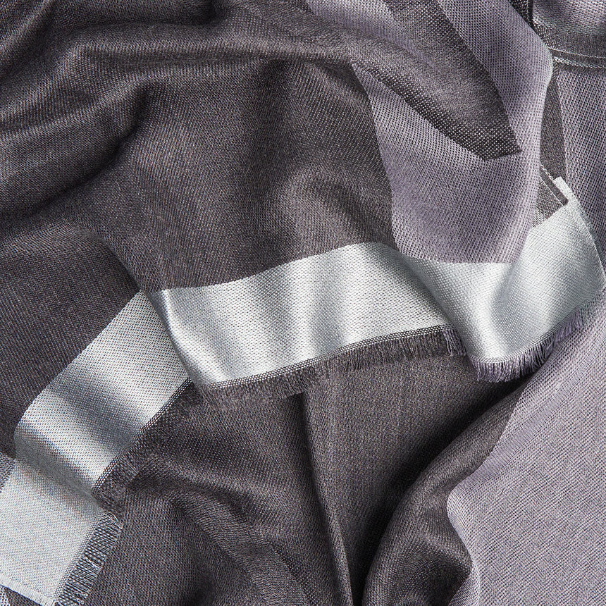 SCIARPA GRIGIO CHIARO E SCURO IN CASHMERE